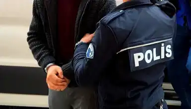 İstanbul'da Sahte Alkol ve Kaçak Tütün Operasyonu: 4 Gözaltı